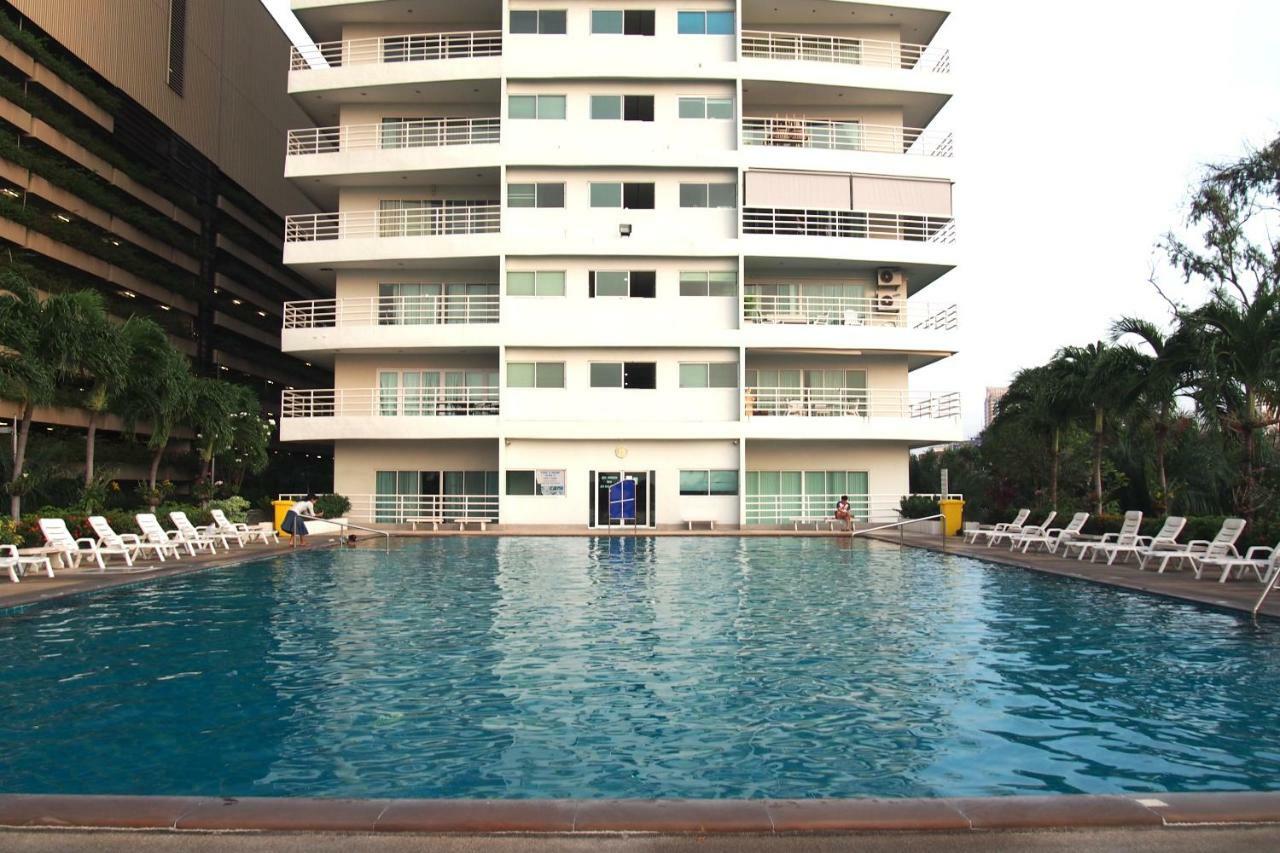 View Talay 6 By Pat 42 Apartment Pattaya Phòng bức ảnh